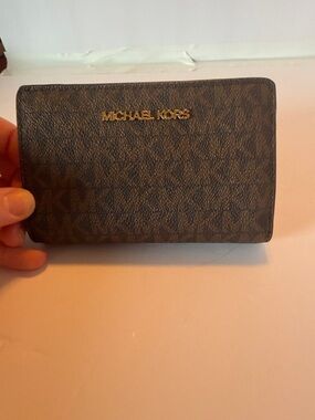 Michael Kors Men’s Dark Brown Logo Card & Key Holder with Gold-tone Accent